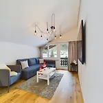 Majestic View Alpine Retreat